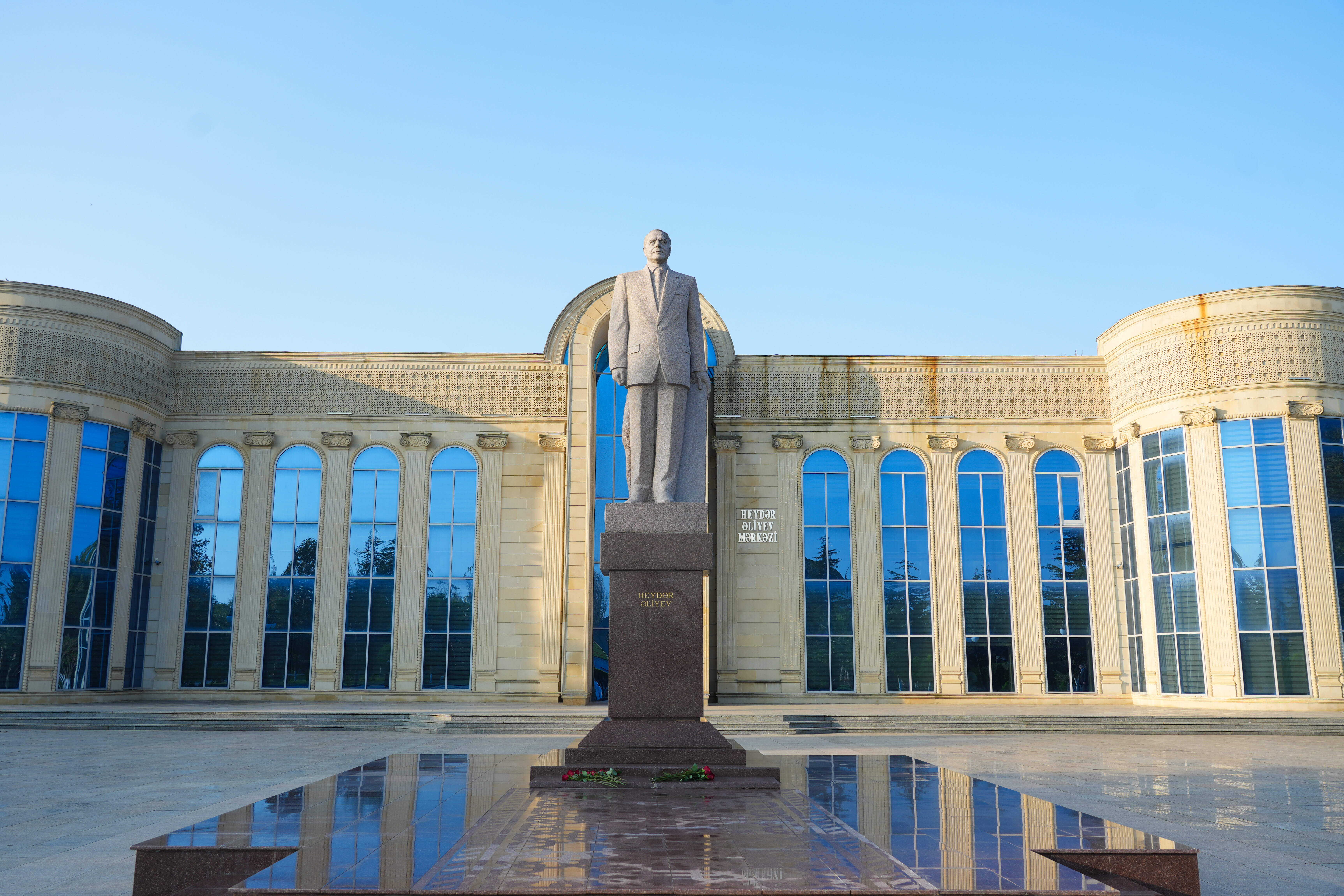 Nazir Fərid Əhmədov Masallı şəhərində vətəndaşları qəbul edib