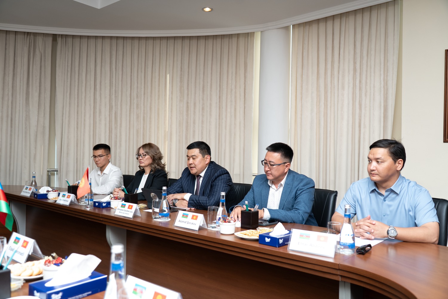 Qırğız nümayəndə heyəti ədliyyə sahəsində Azərbaycanın təcrübəsini öyrənmək üçün ölkəmizə səfər edib