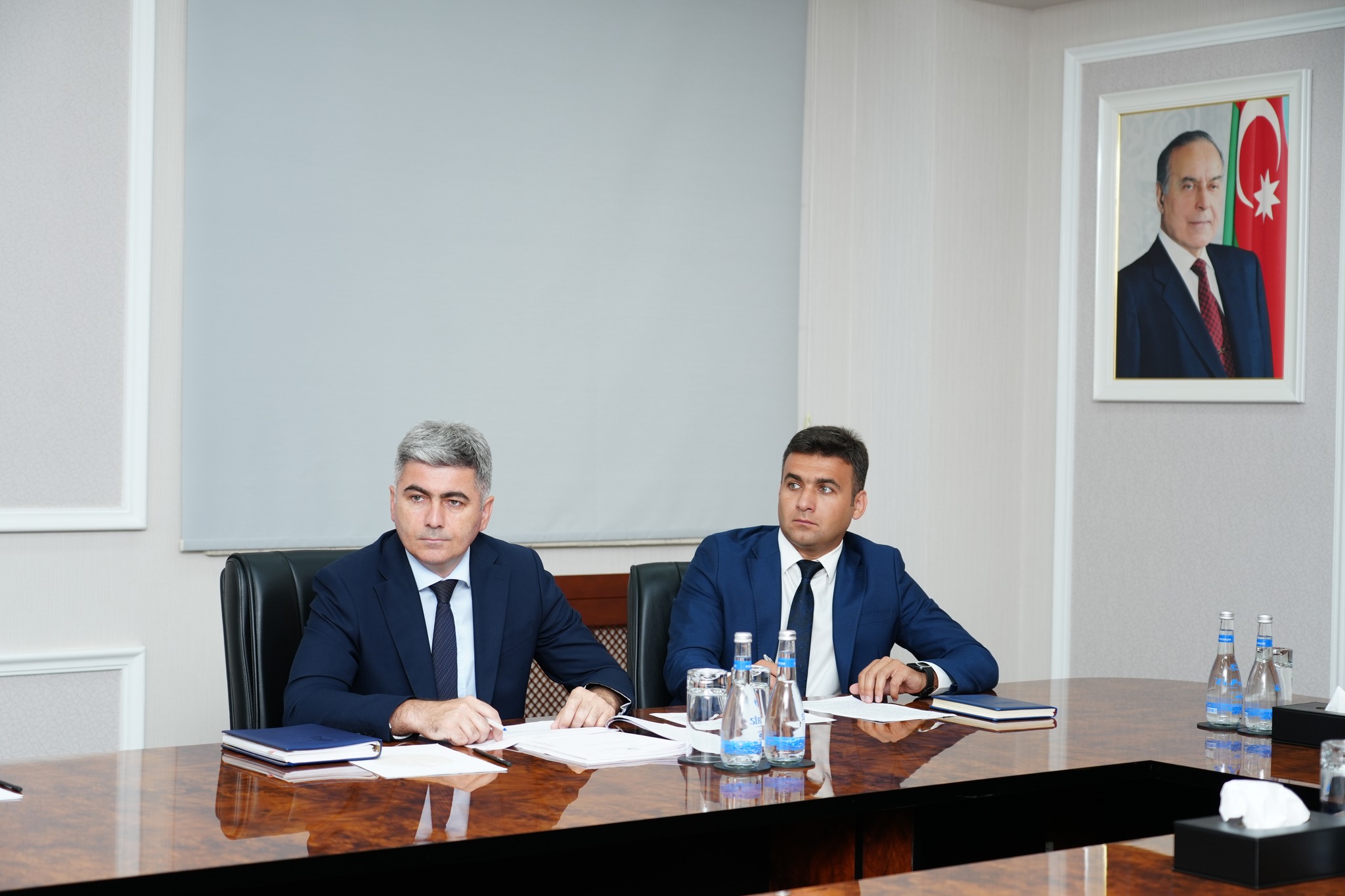 Ədliyyə nazirinin müavini Mübariz Əhmədov bölgələrdə yaşayan vətəndaşların müraciətlərini dinləyib