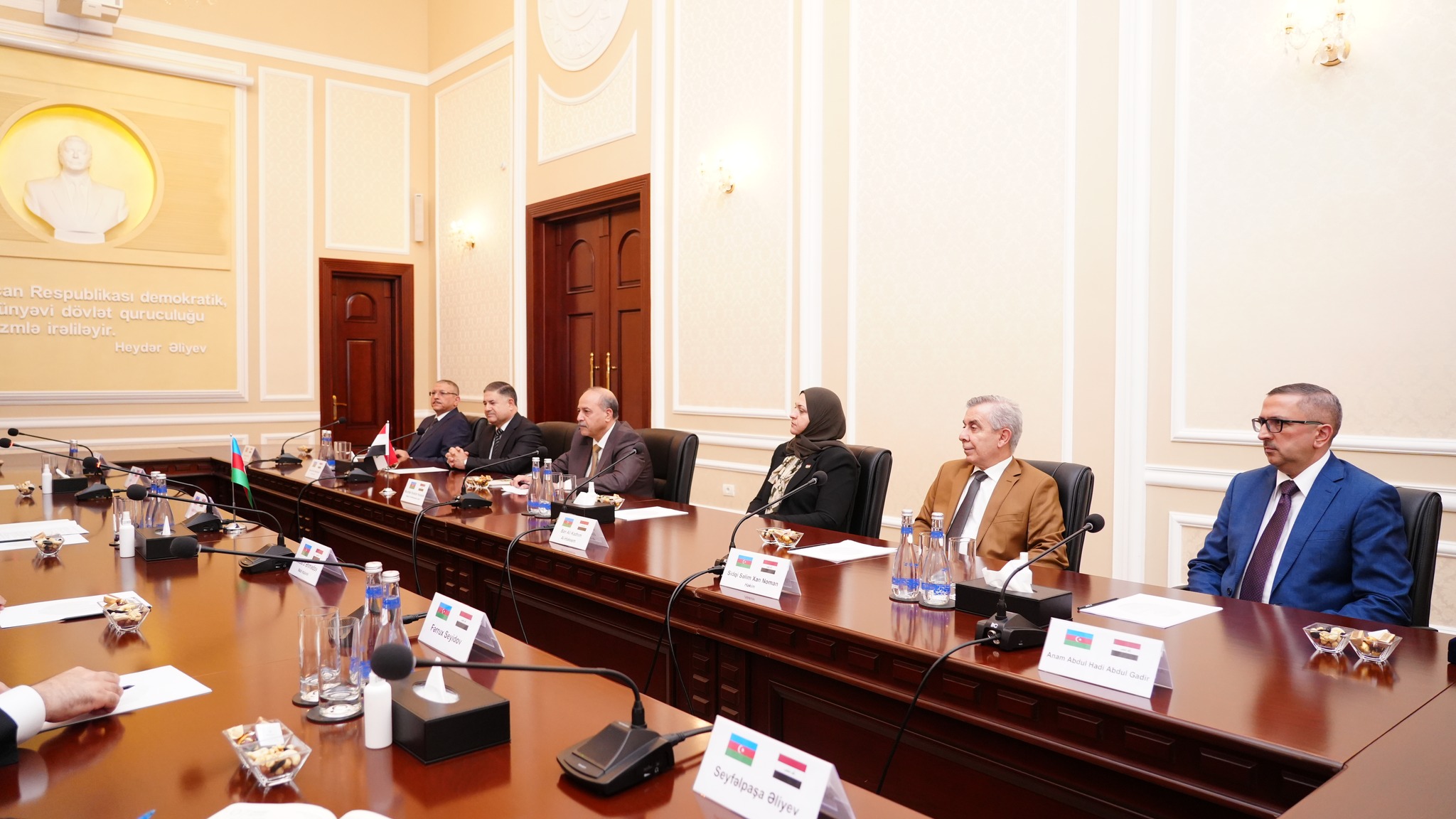 Nazir Fərid Əhmədov İraq Federal Ali Məhkəməsinin sədri ilə görüşüb