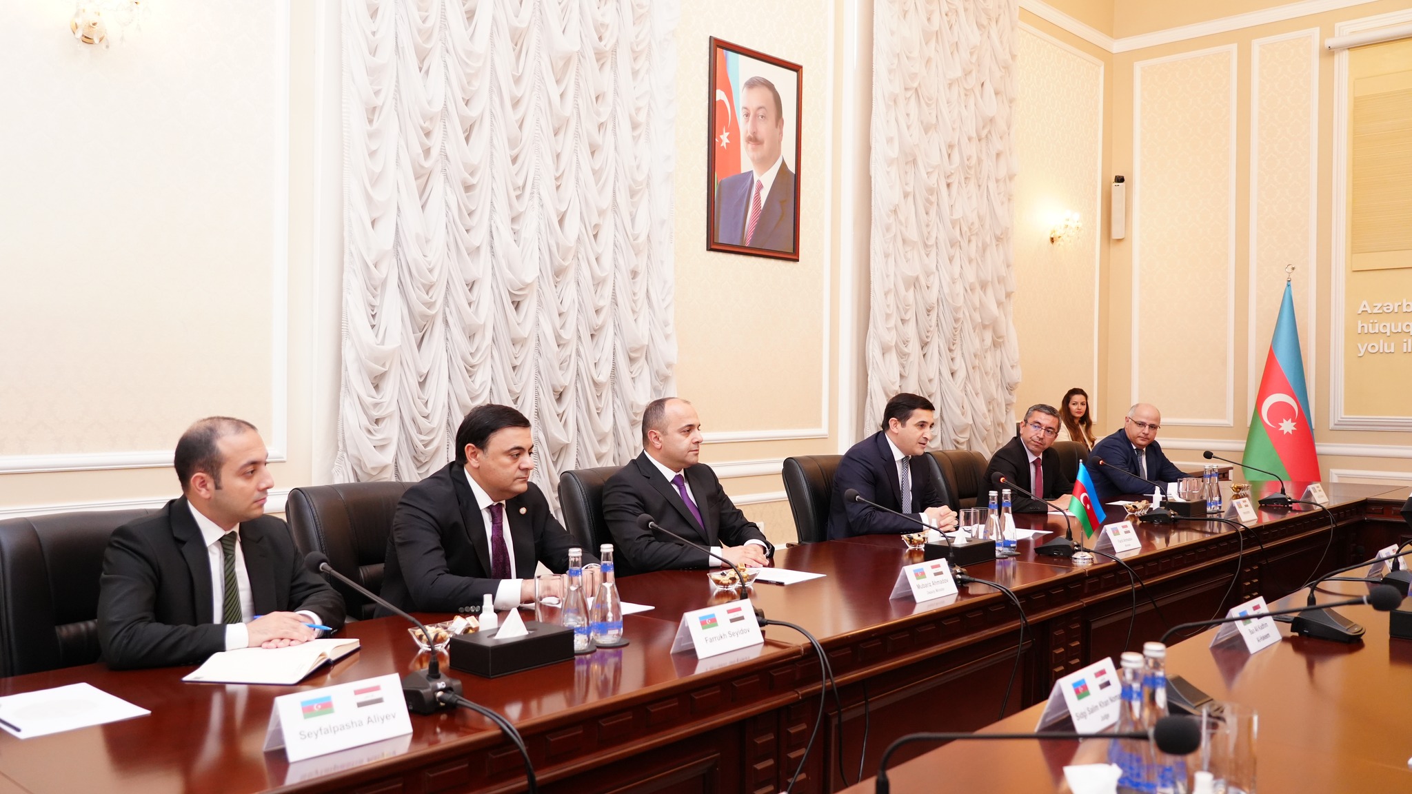 Nazir Fərid Əhmədov İraq Federal Ali Məhkəməsinin sədri ilə görüşüb