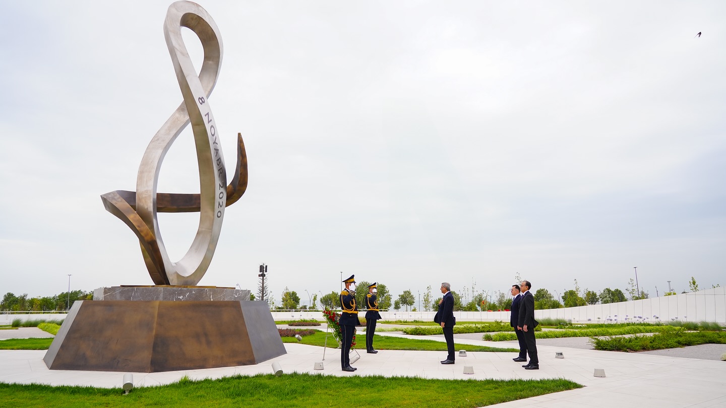 Ədliyyə naziri Fərid Əhmədov pakistanlı həmkarı ilə görüşüb