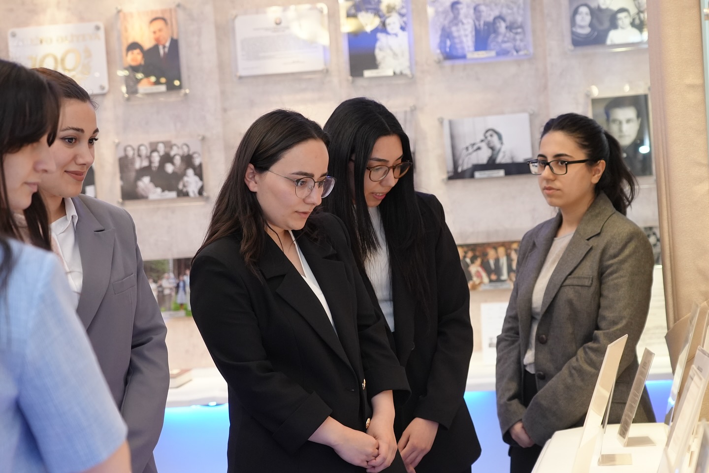 Gənc ədliyyə qulluqçuları Heydər Əliyev Muzeyini ziyarət ediblər