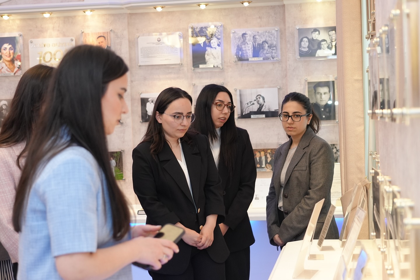 Gənc ədliyyə qulluqçuları Heydər Əliyev Muzeyini ziyarət ediblər