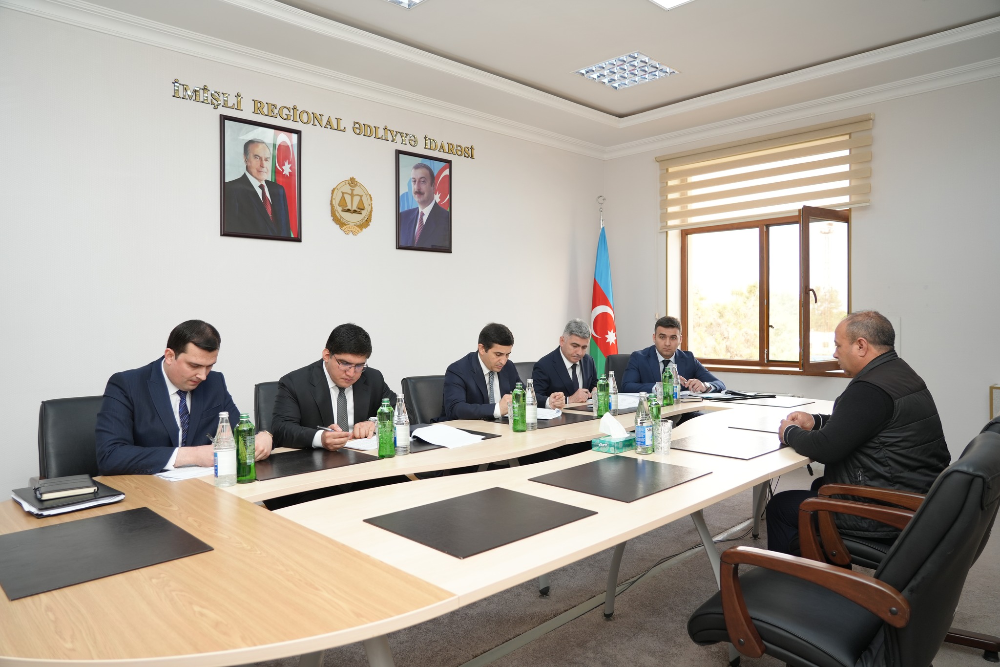 Nazir Fərid Əhmədov İmişli şəhərində vətəndaşları qəbul edib