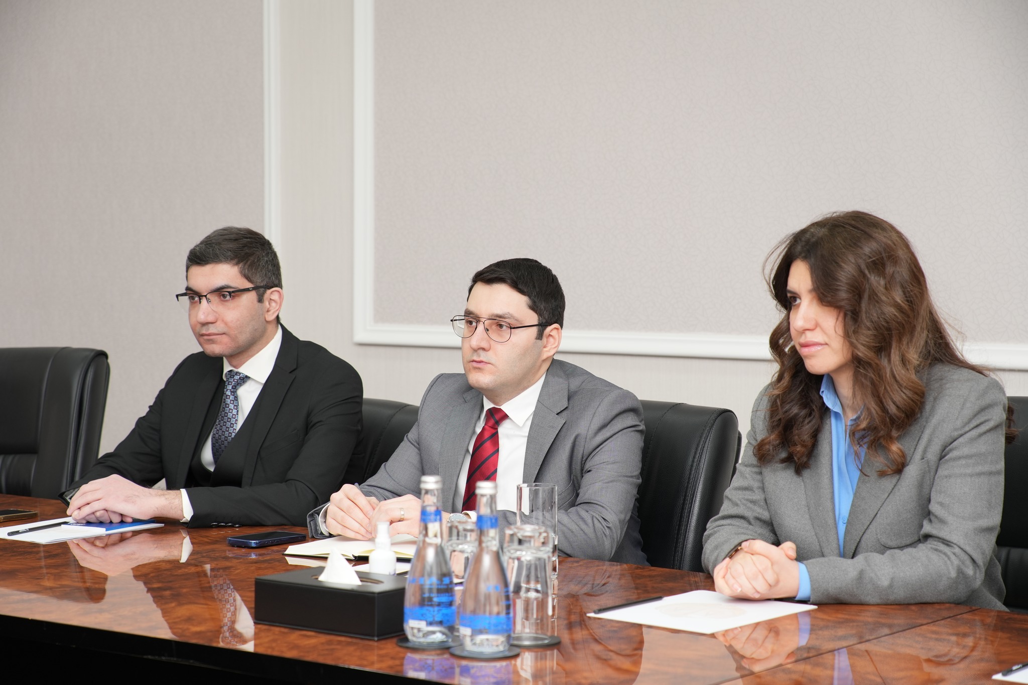 Ədliyyə naziri Fərid Əhmədov Mentorluq proqramı çərçivəsində müsabiqə qalibləri ilə görüşüb