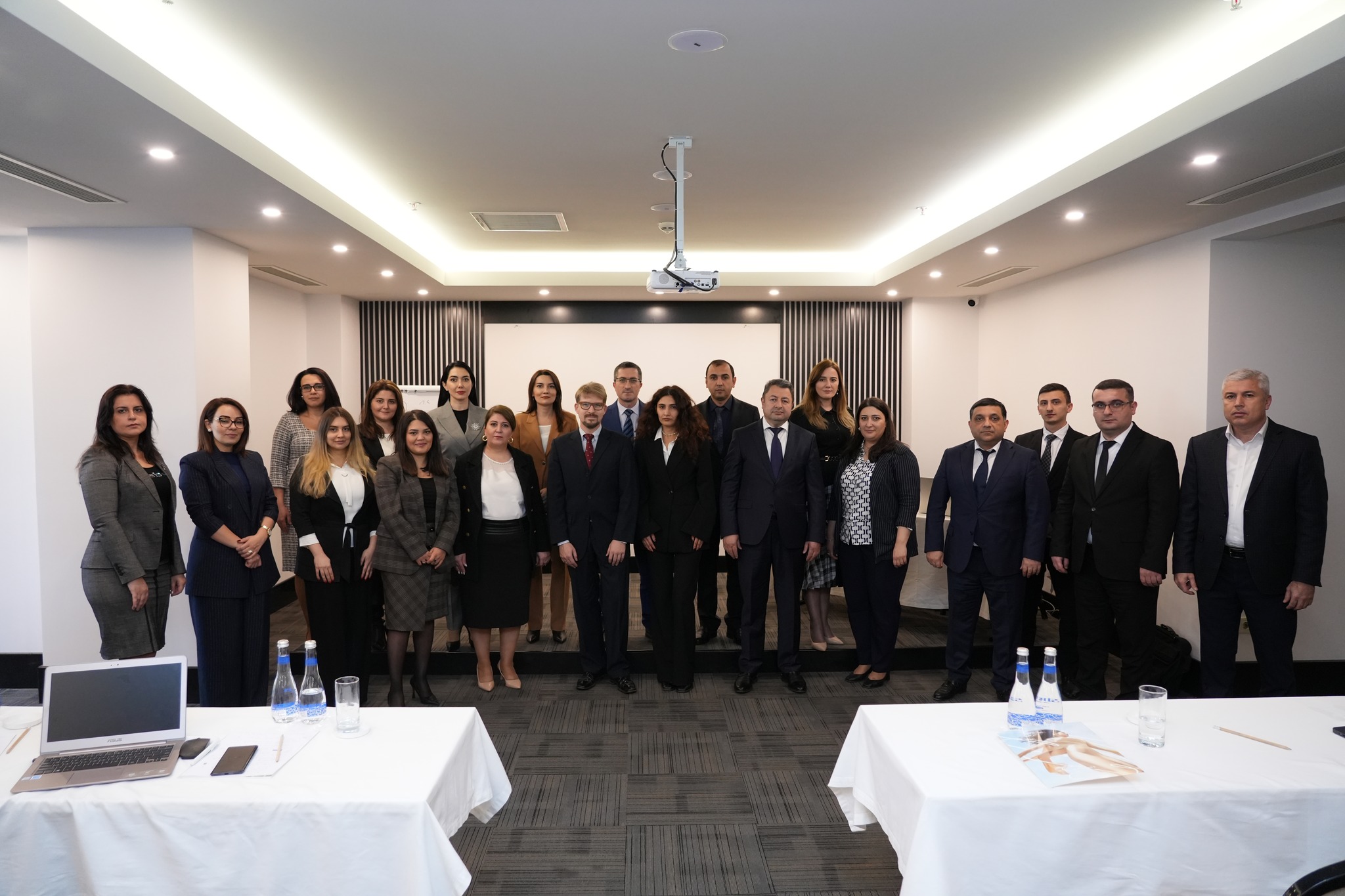 Ədliyyə Nazirliyi tərəfindən hakimlərin hazırlığının artırılması məqsədilə təlimlər keçirilir