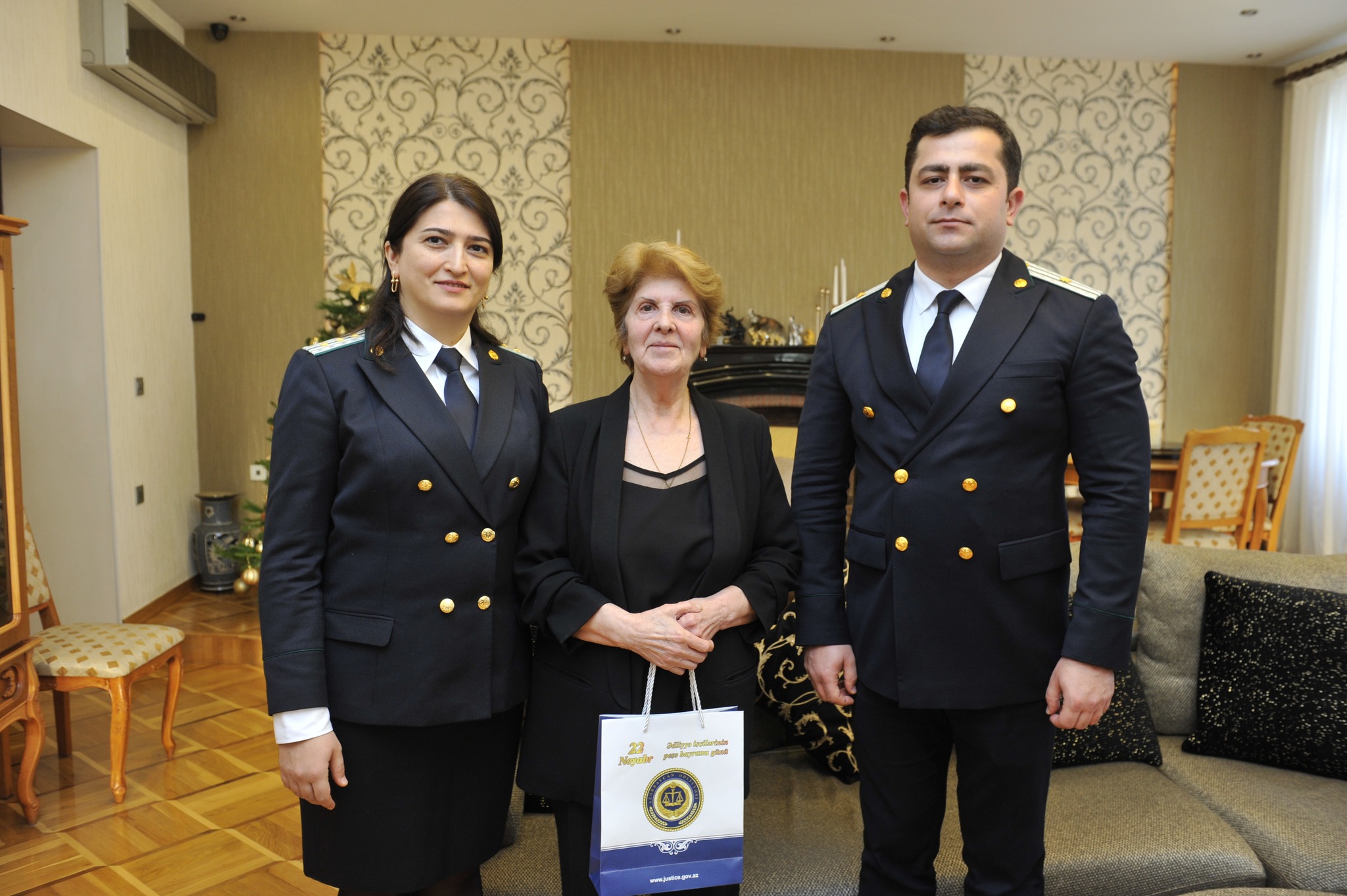 Təqaüddə olan ədliyyə işçiləri ziyarət edilib