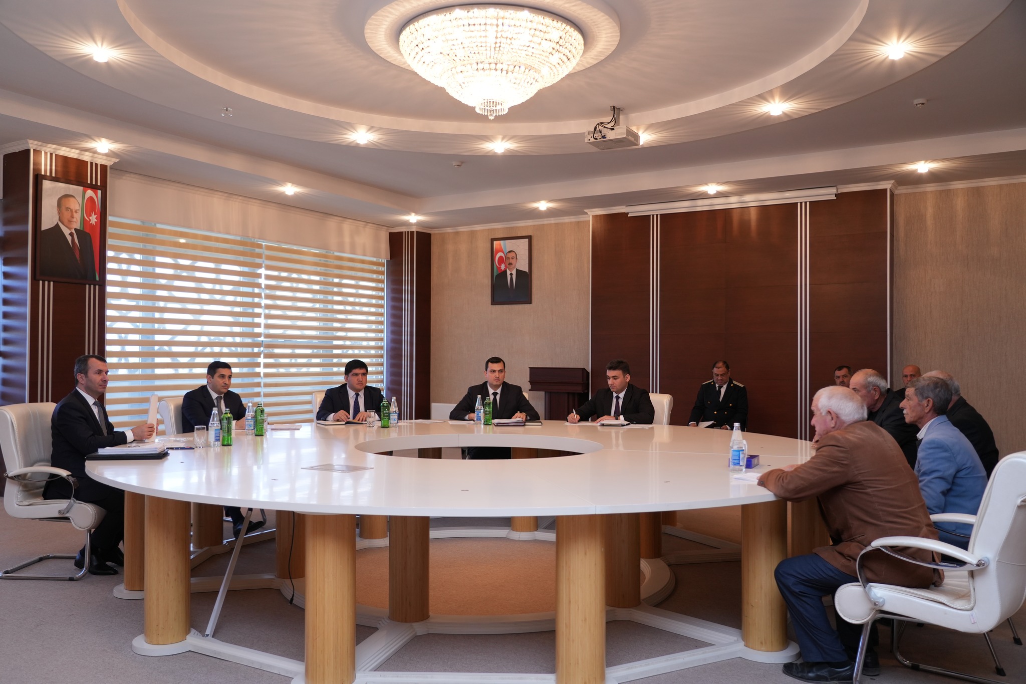 Nazir Fərid Əhmədov Neftçala şəhərində vətəndaşları qəbul edib