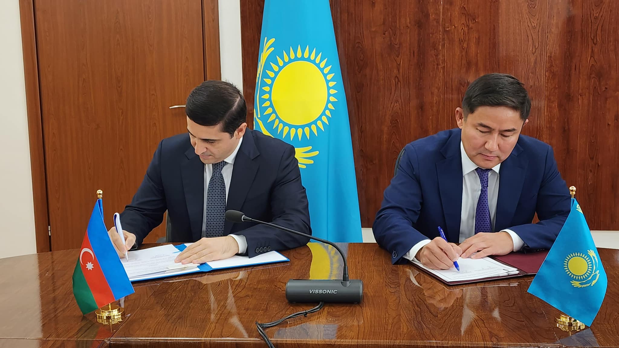 Azərbaycanla Qazaxıstan arasında hüquqi sahədə qarşılıqlı fəaliyyət haqqında Memorandum imzalanıb