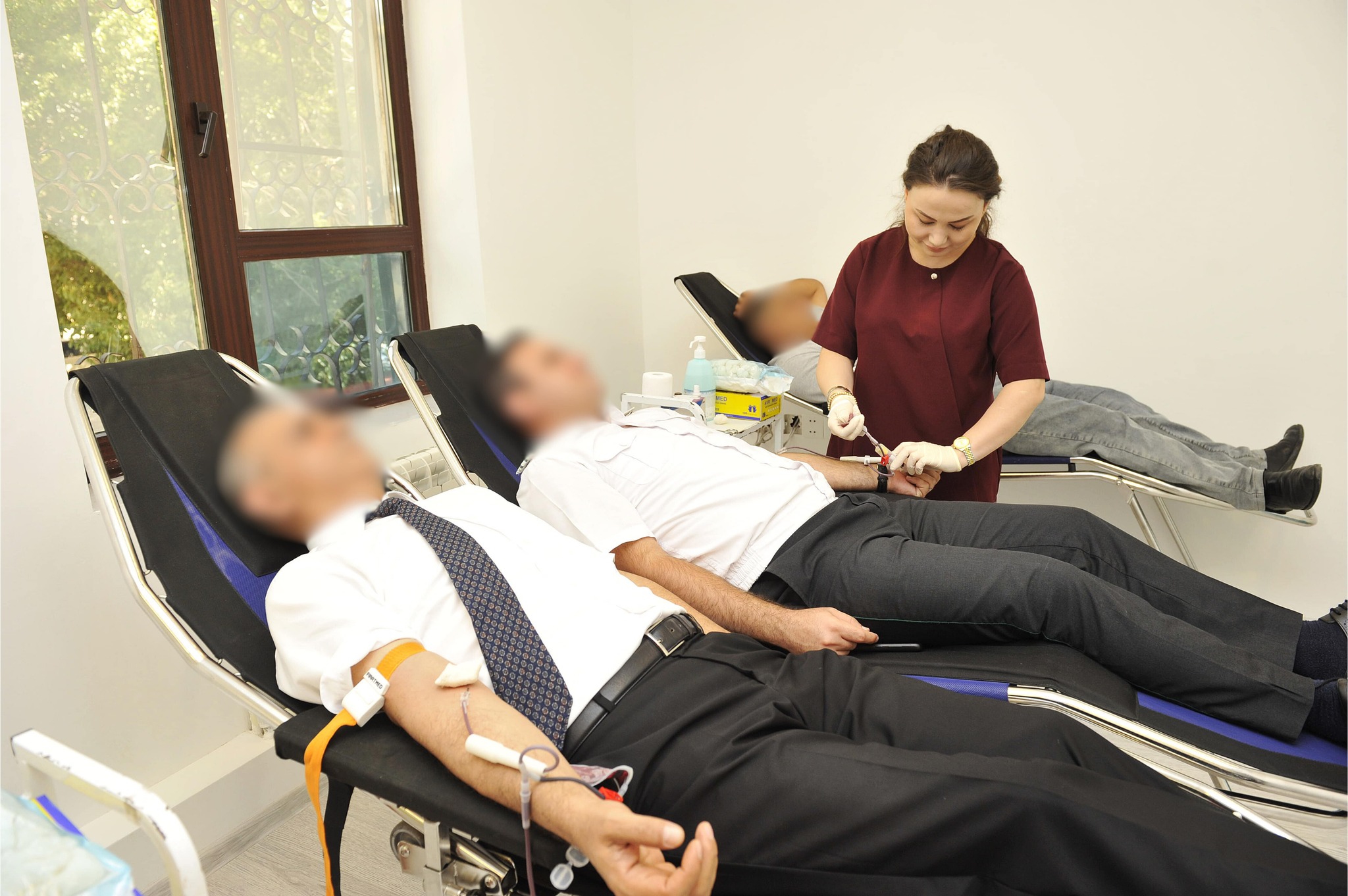 Ədliyyə işçilərinin könüllü qanvermə aksiyası keçirilir