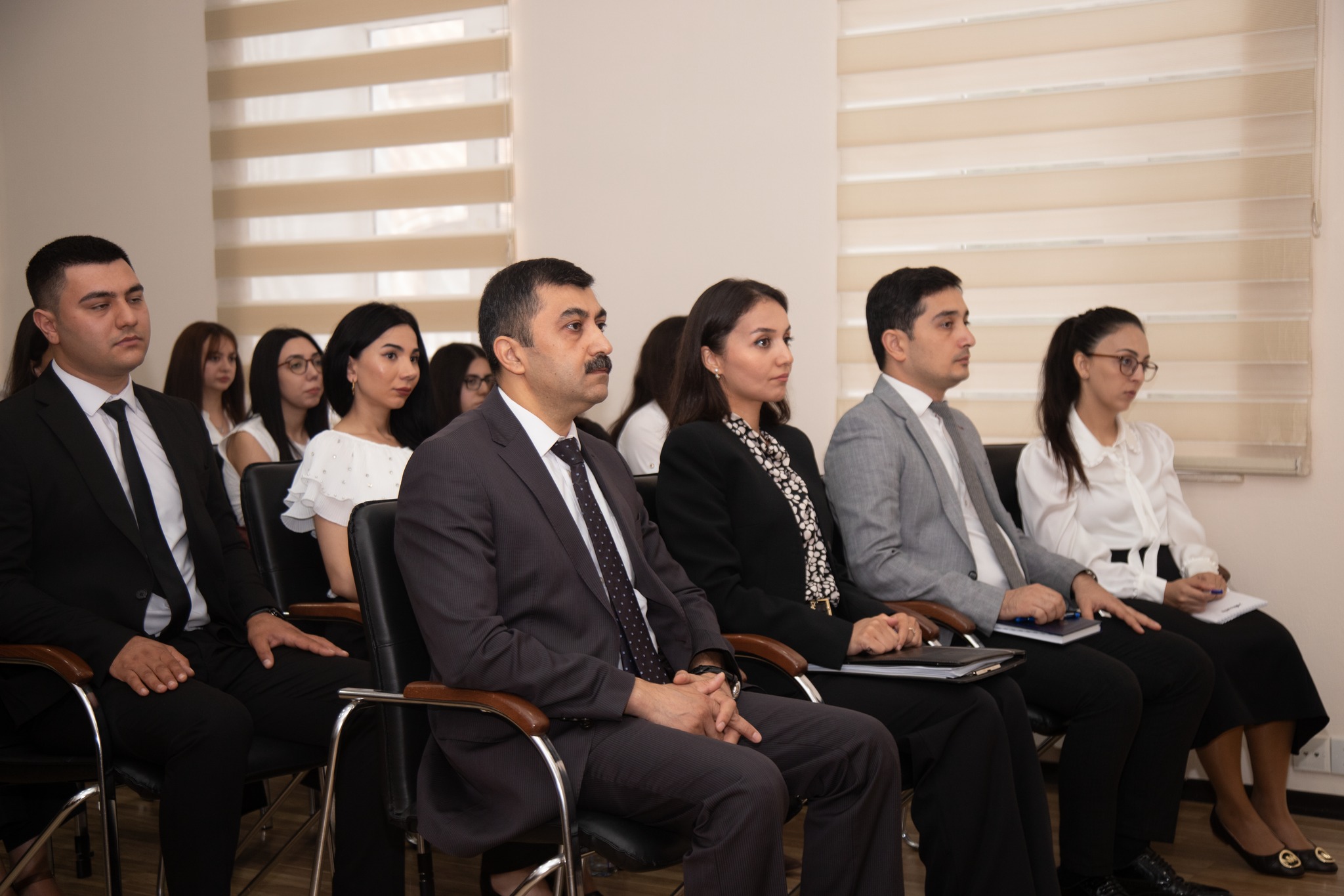 Ədliyyə orqanlarına qulluğa qəbulla bağlı keçirilmiş söhbət mərhələsində uğur qazanan namizədlərlə icbari təlimlərə start verilib