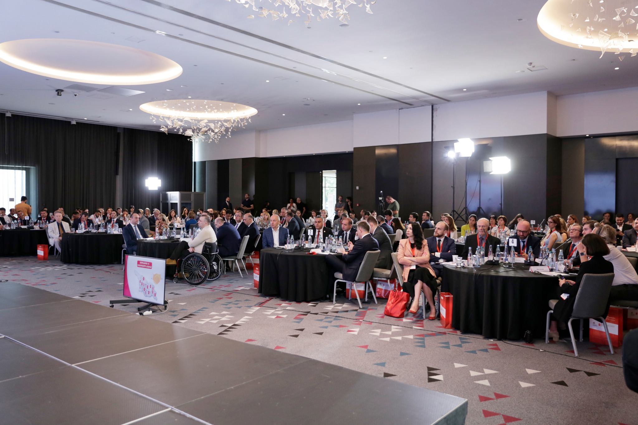 Azərbaycan nümayəndə heyəti Gürcüstanda keçirilmiş “Cinayətkarlığın qarşısının alınmasında kompleks yanaşma” adlı beynəlxalq konfransda iştirak edib