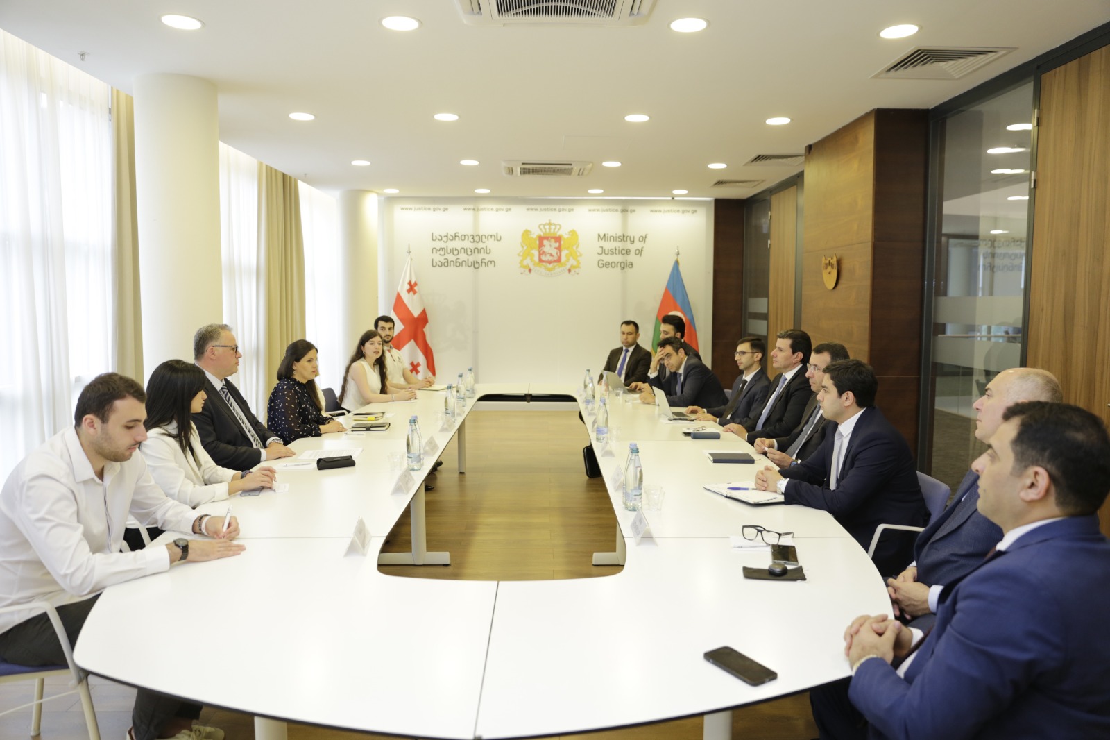 İcranın alternativ mexanizmləri ilə bağlı beynəlxalq təcrübə öyrənilir