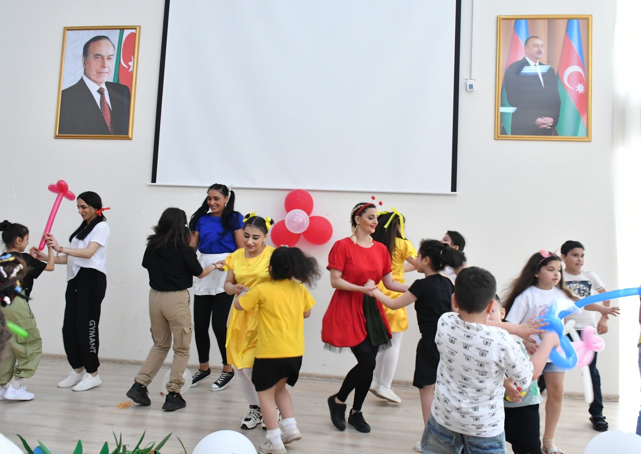 1 İYUN - UŞAQLARIN BEYNƏLXALQ MÜDAFİƏSİ GÜNÜ İLƏ ƏLAQƏDAR TƏDBİR KEÇİRİLİB