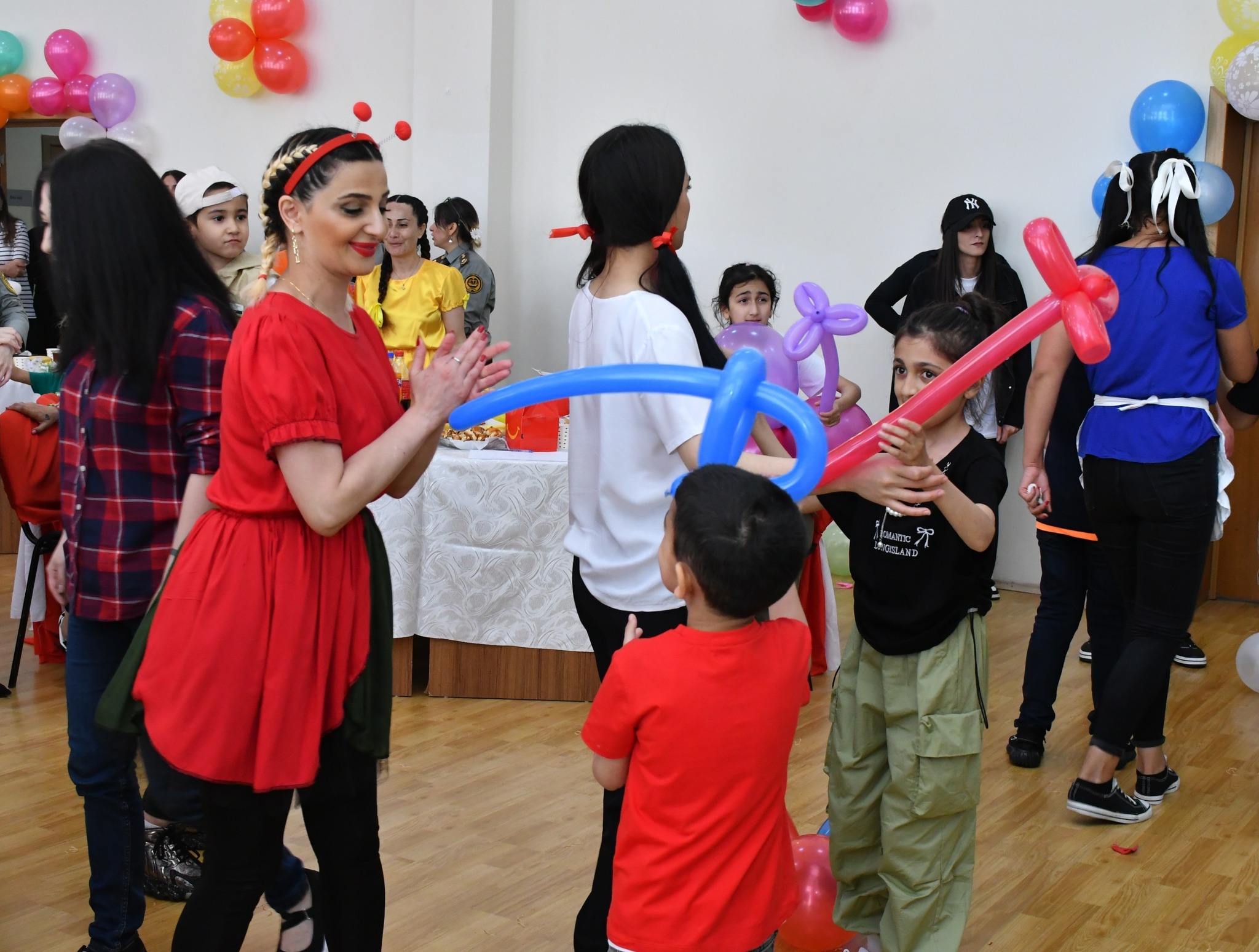 1 İYUN - UŞAQLARIN BEYNƏLXALQ MÜDAFİƏSİ GÜNÜ İLƏ ƏLAQƏDAR TƏDBİR KEÇİRİLİB