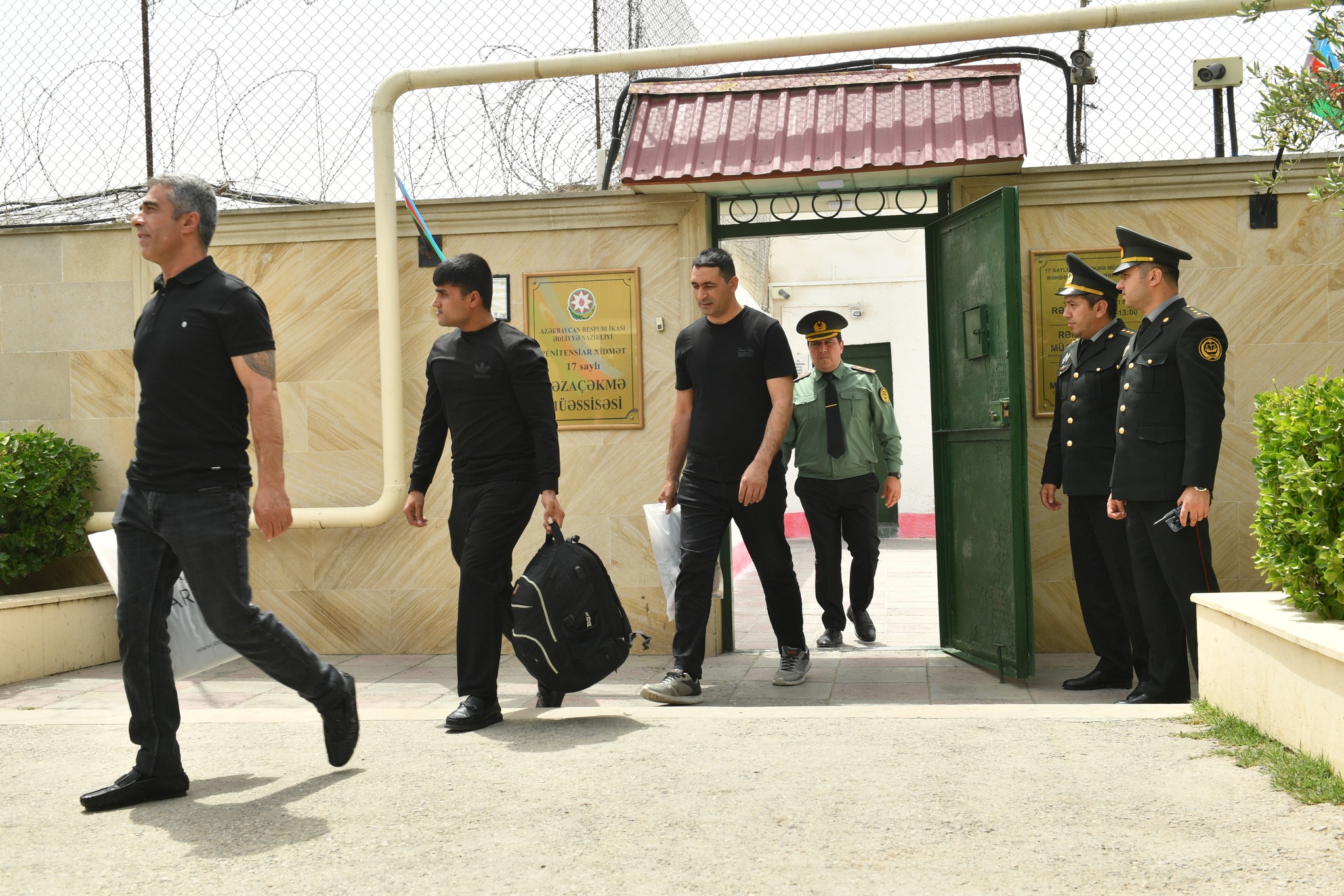 “Məhkum edilmiş bir sıra şəxslərin əfv olunması haqqında” Azərbaycan Respublikası Prezidentinin 25 may 2024-cü il tarixli Sərəncamının icrası təmin edilib.