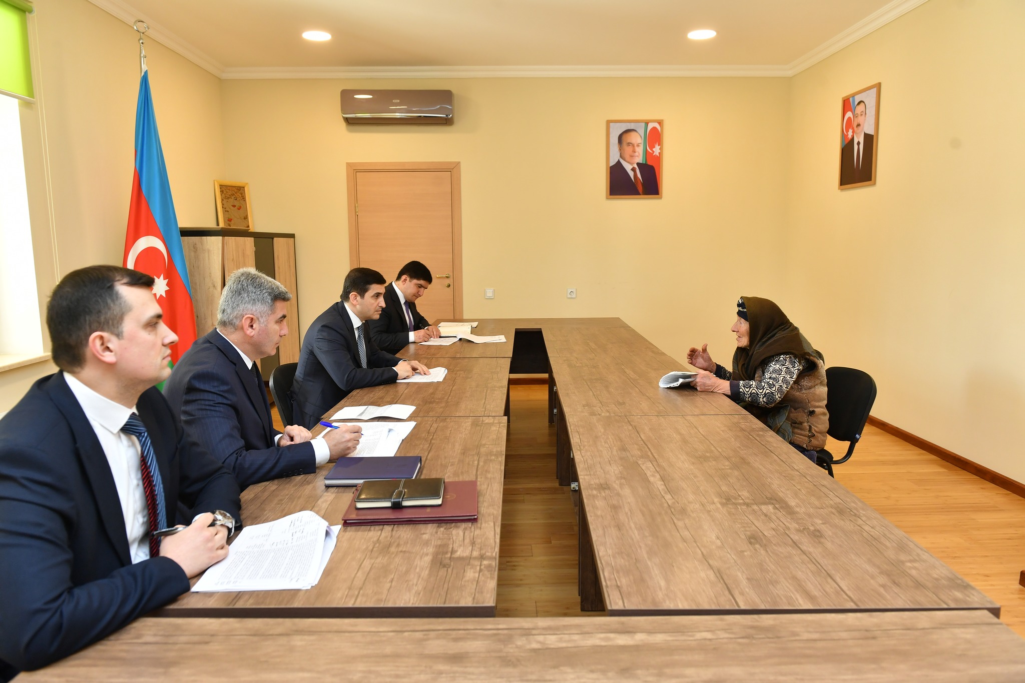 Nazir Fərid Əhmədov Tovuz şəhərində vətəndaşları qəbul edib