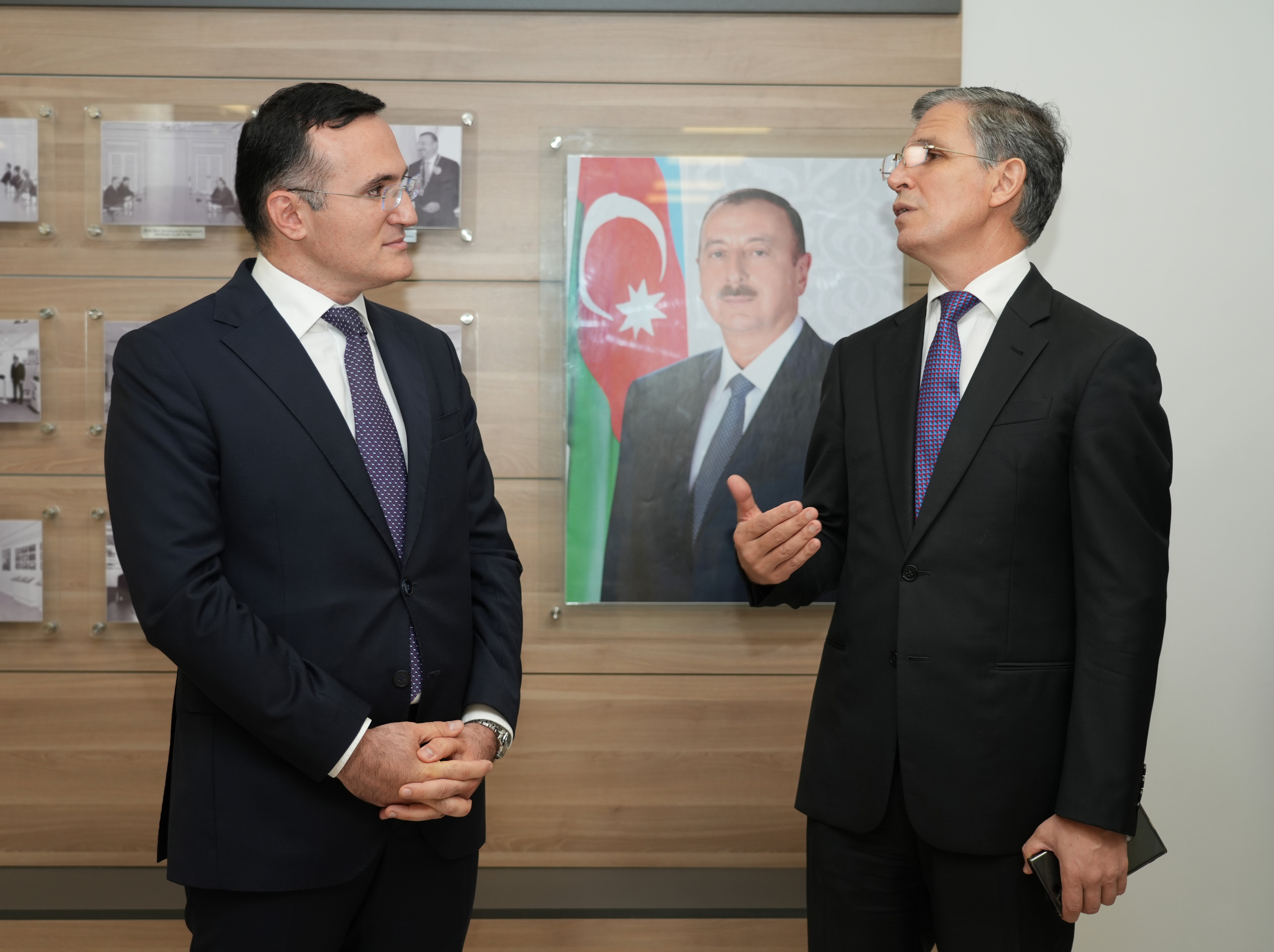 Sosial Tədqiqatlar Mərkəzinin rəhbər heyəti Ədliyyə Nazirliyinin yenilənmiş Çağrı Mərkəzində olub