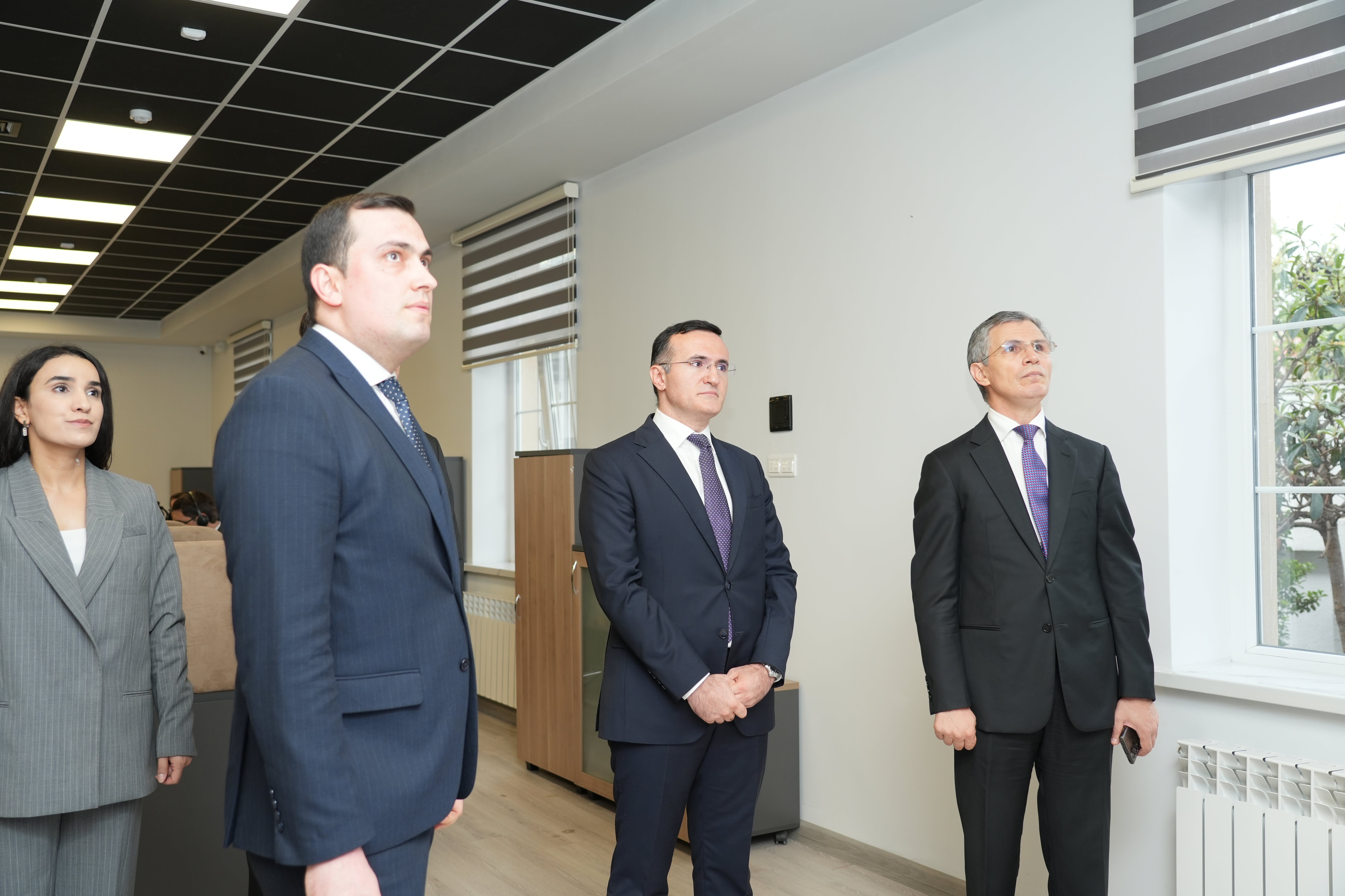 Sosial Tədqiqatlar Mərkəzinin rəhbər heyəti Ədliyyə Nazirliyinin yenilənmiş Çağrı Mərkəzində olub