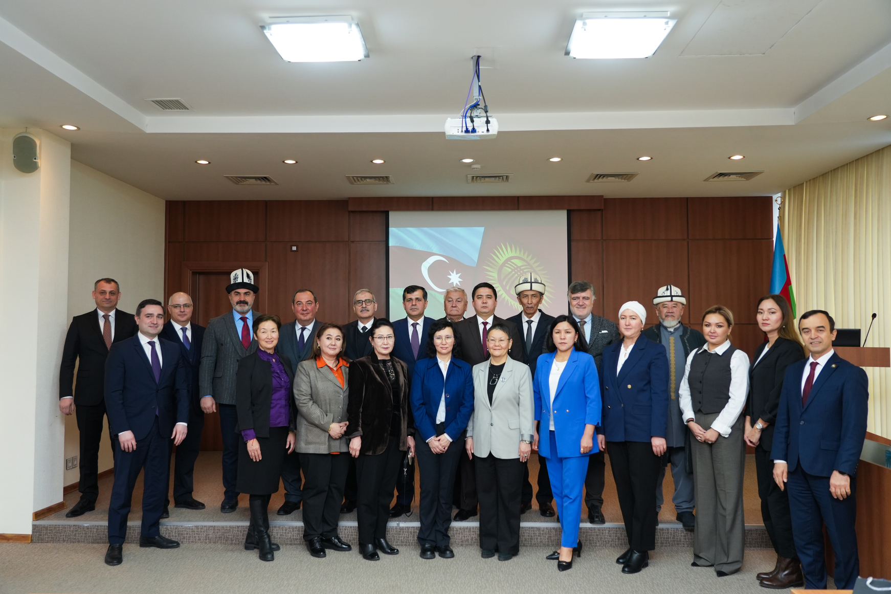 Ədliyyə Nazirliyində Qırğız Respublikasının nümayəndə heyəti ilə görüş keçirilib