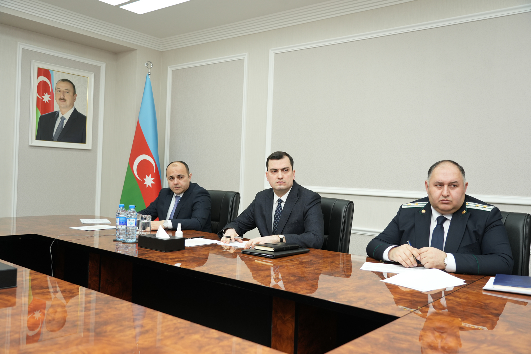 Ədliyyə nazirinin müavini bölgələrdə yaşayan vətəndaşların müraciətlərini dinləyib