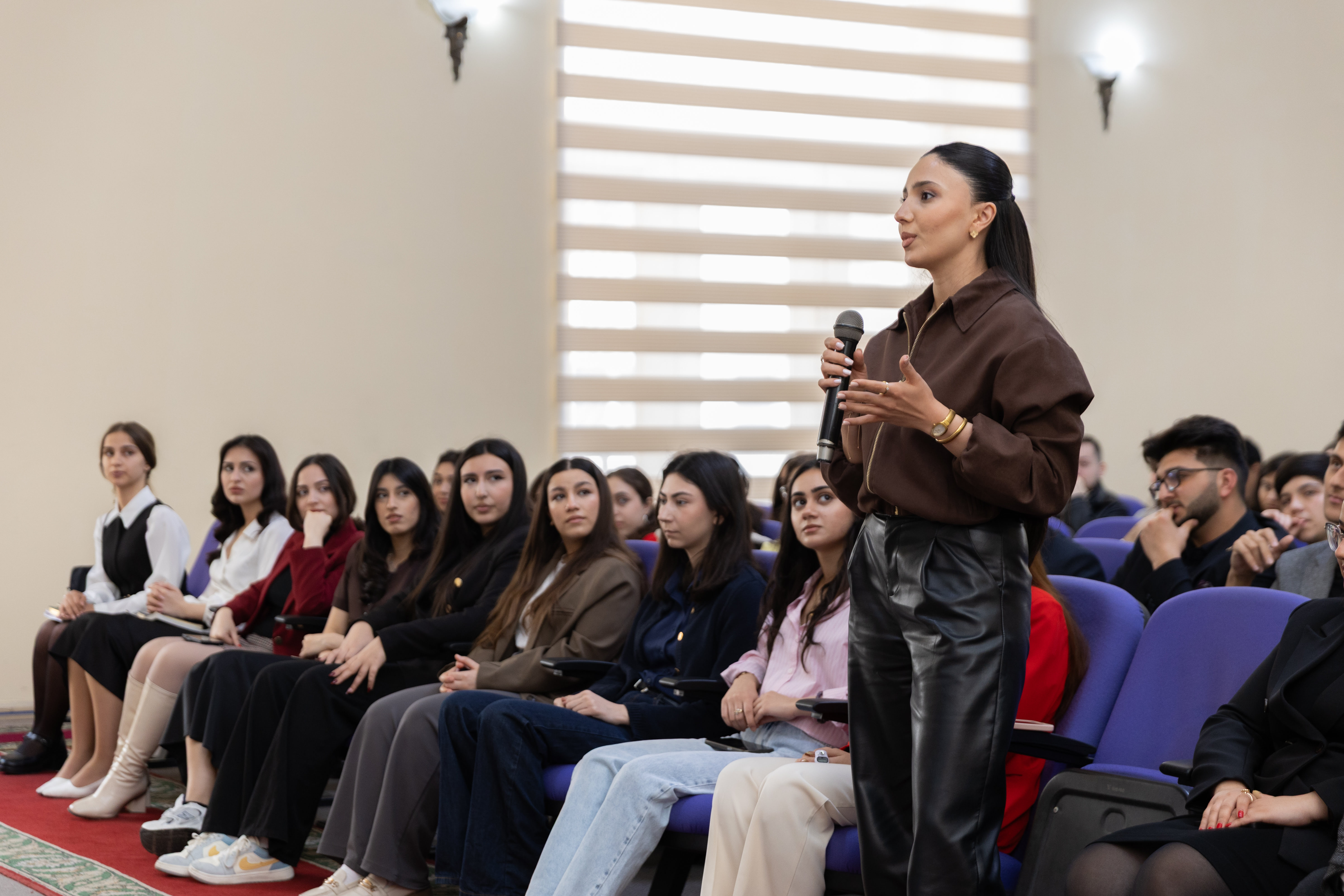 Ali təhsil müəssisələrində ədliyyə orqanlarında karyera imkanları barədə infosessiyalar keçirilir