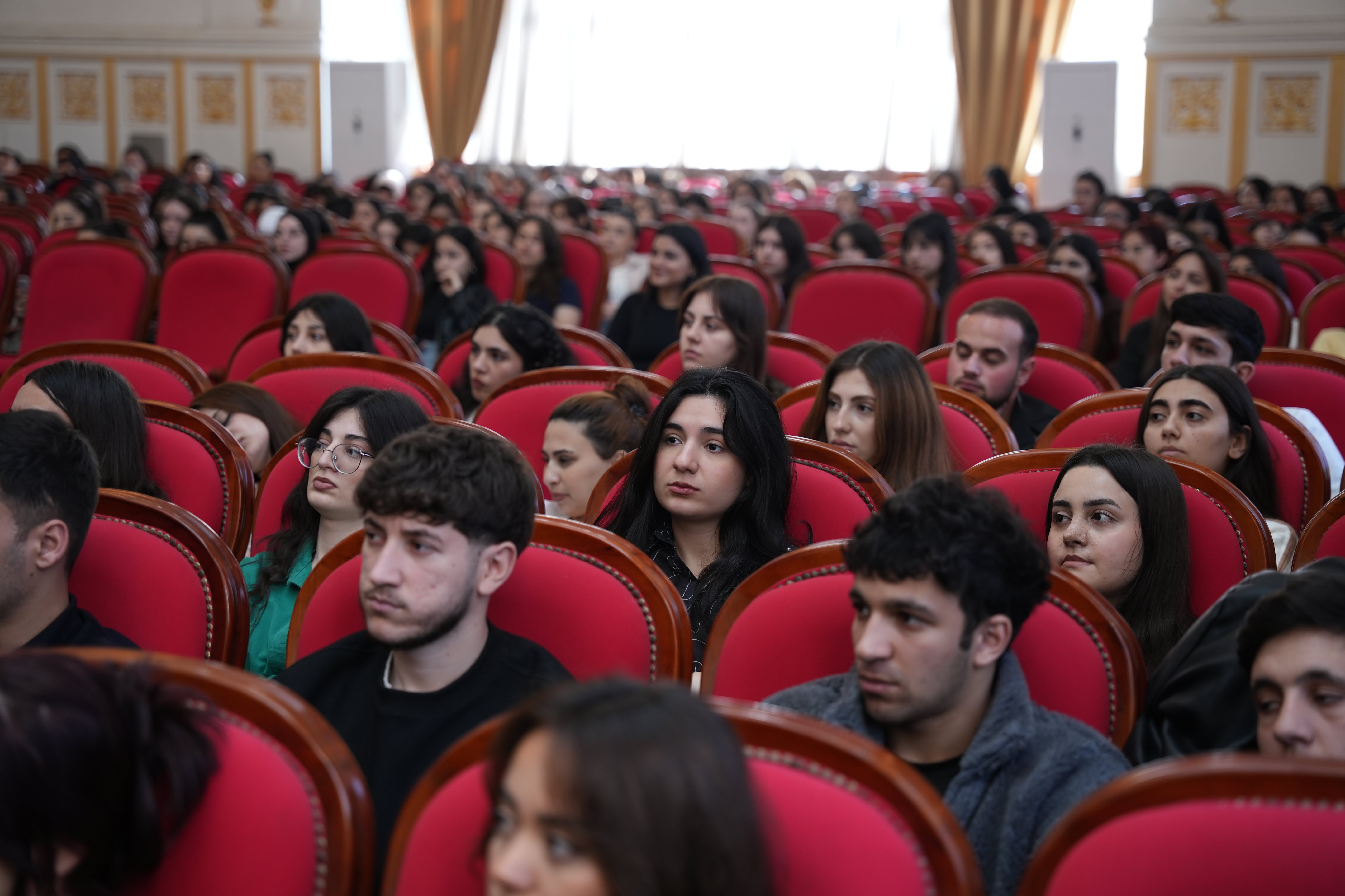 Ali təhsil müəssisələrində ədliyyə orqanlarında karyera imkanları barədə infosessiyalar keçirilir