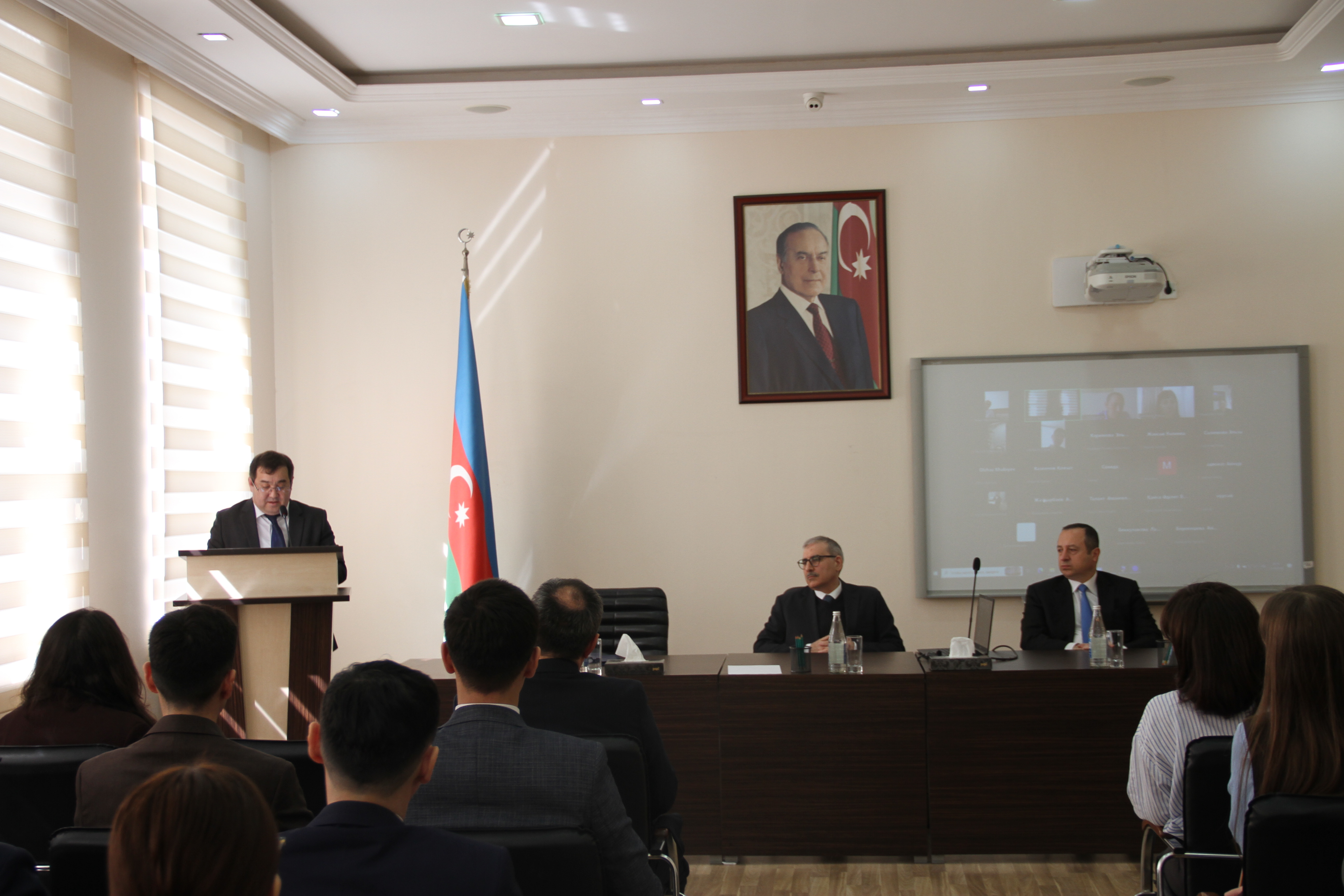 Qazaxıstandan olan hakimliyə namizədlər Ədliyyə Akademiyasında təcrübə keçiblər