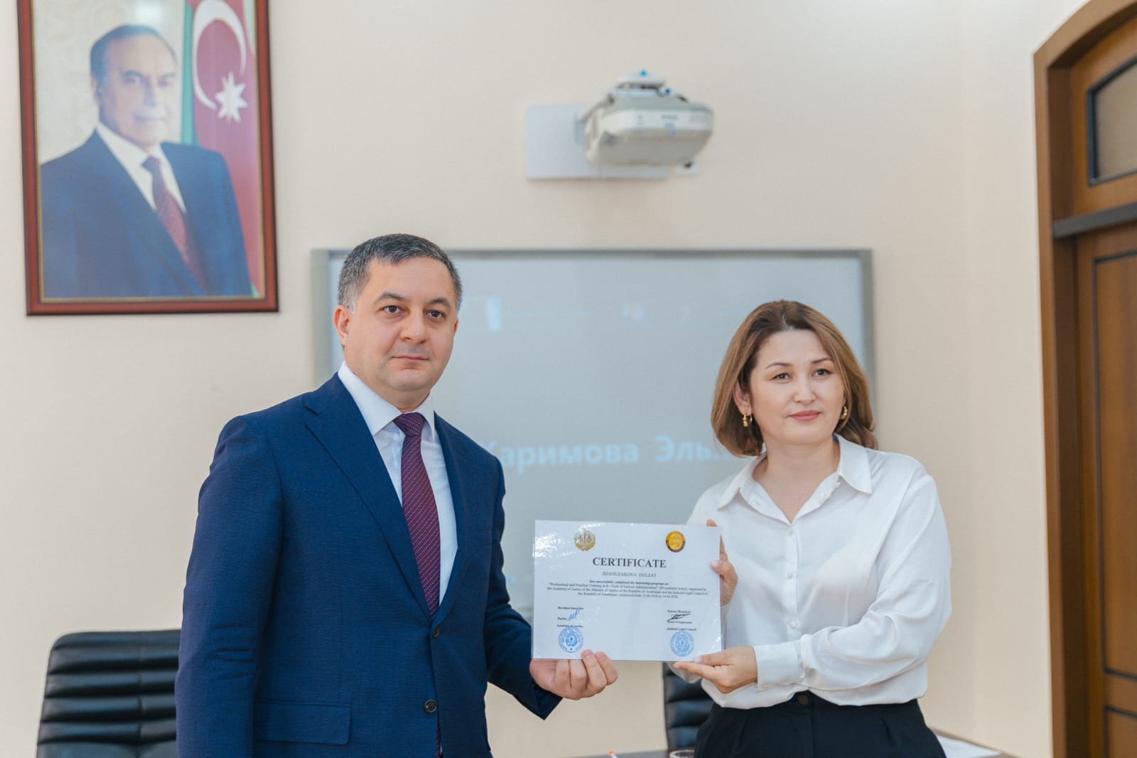 Qazaxıstandan olan hakimliyə namizədlər Ədliyyə Akademiyasında təcrübə keçiblər