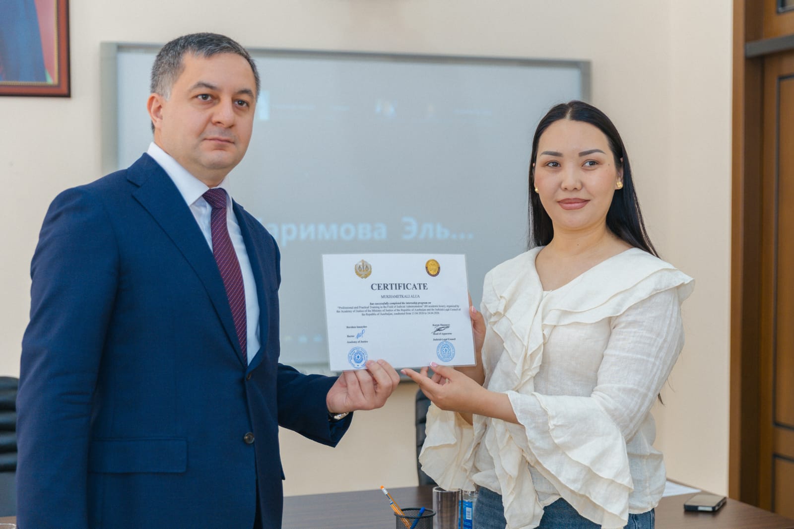 Qazaxıstandan olan hakimliyə namizədlər Ədliyyə Akademiyasında təcrübə keçiblər