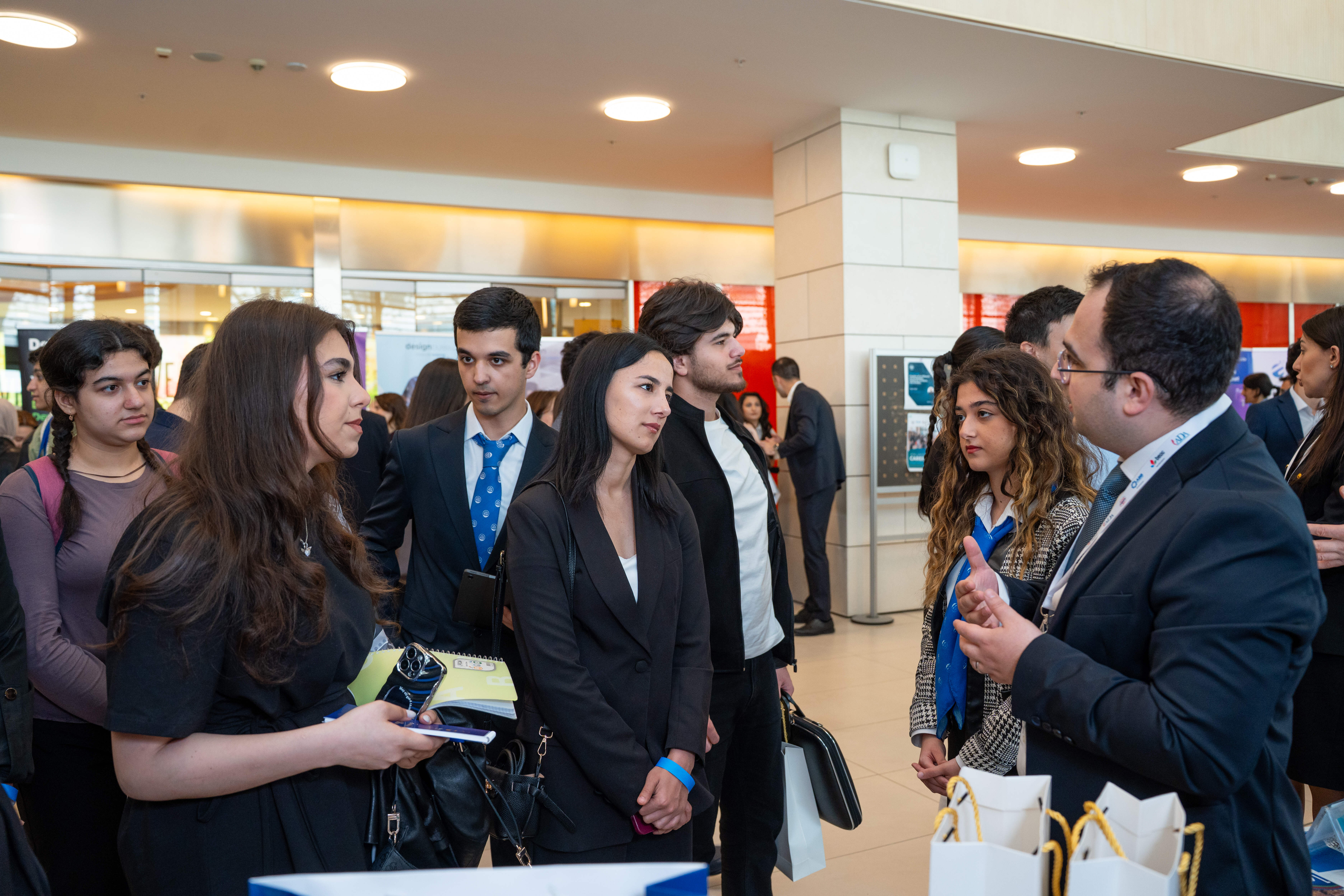 ADA Universitetində keçirilən XIV Karyera Sərgisində ədliyyə orqanlarında karyera imkanları təqdim olunub