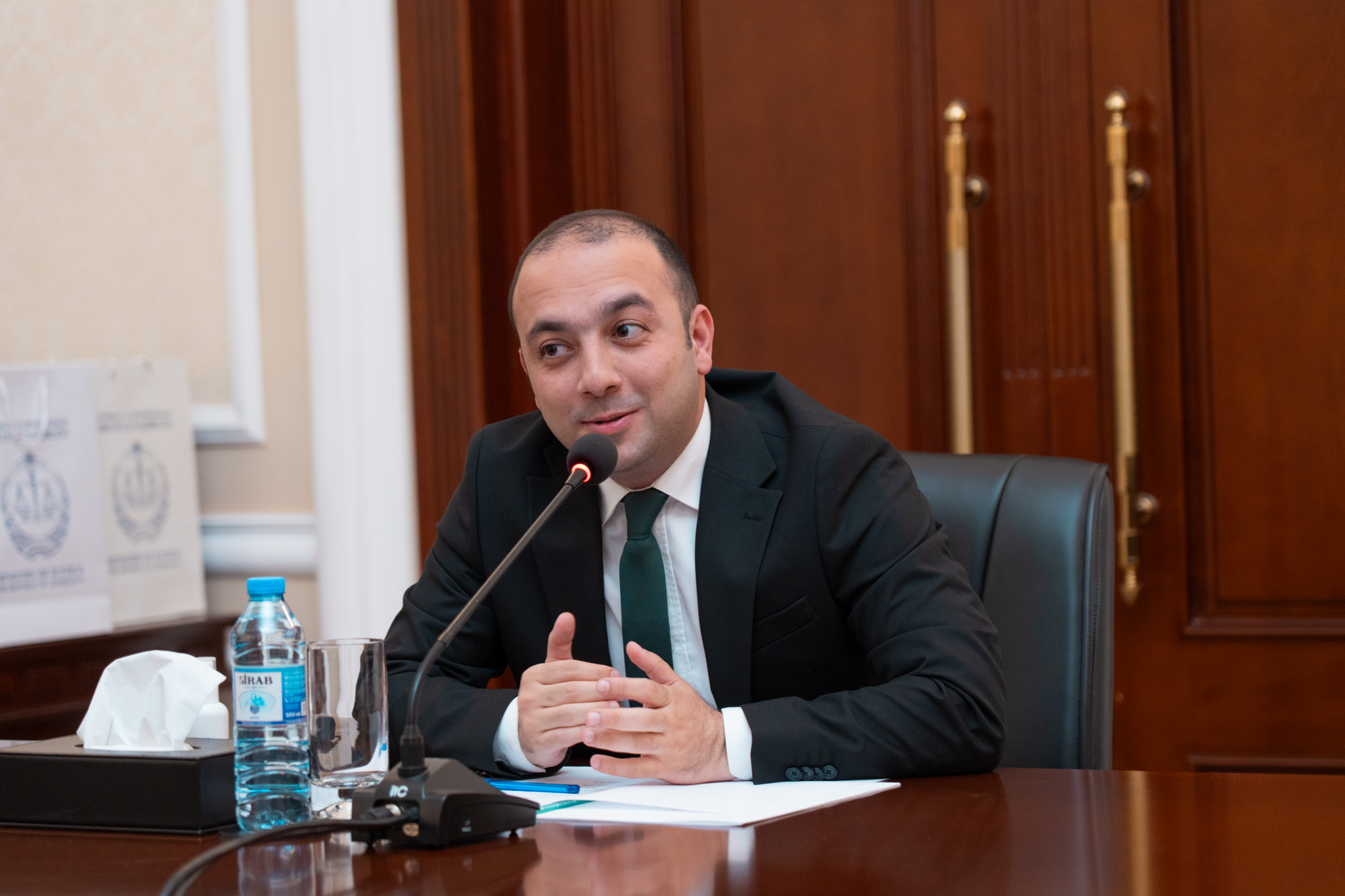 Ədliyyə orqanlarına işə qəbul olunmuş əməkdaşların andiçmə mərasimi keçirilib