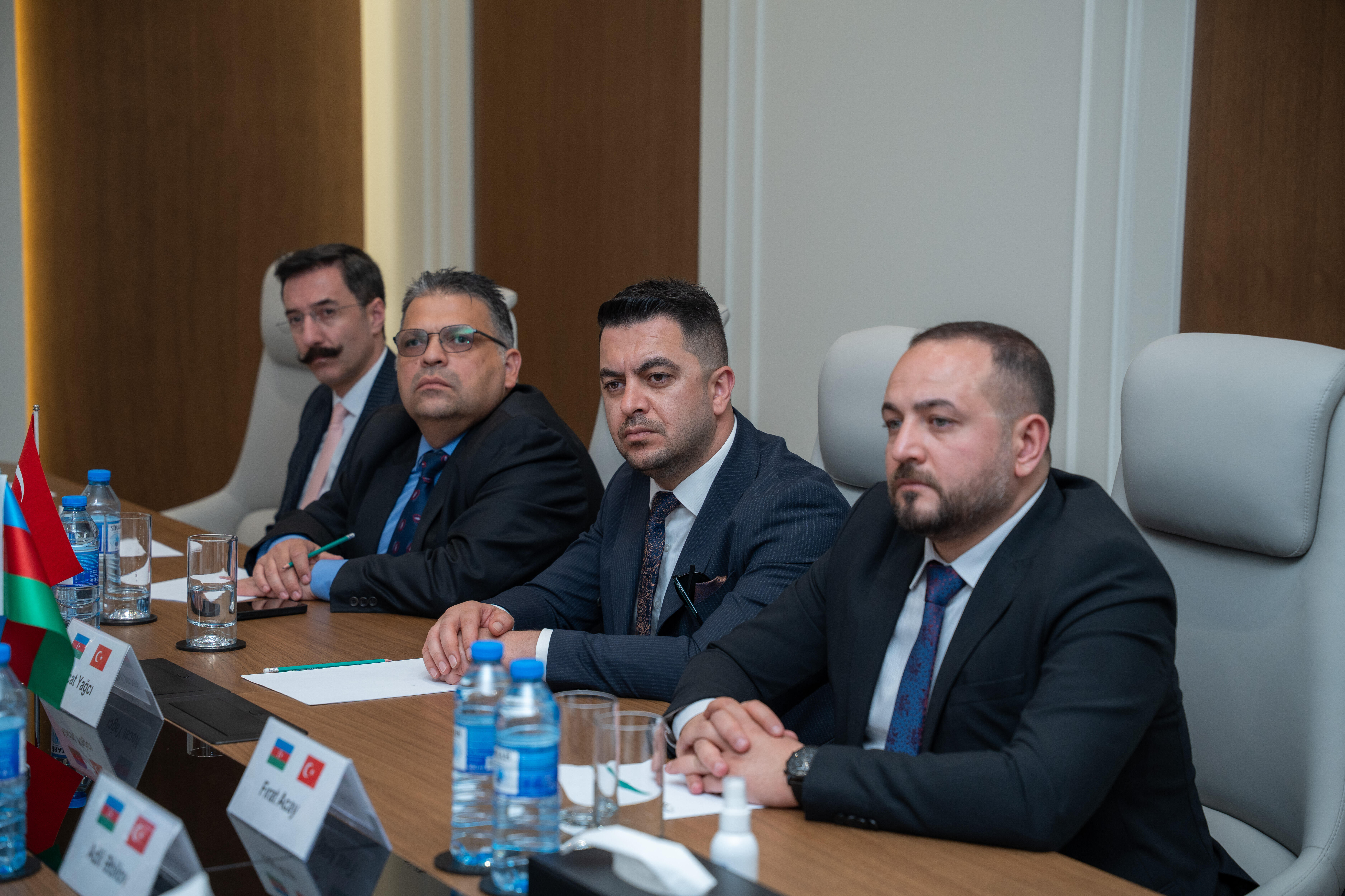 Ədliyyə Nazirliyində Qars Vəkillər Kollegiyasının nümayəndə heyəti ilə görüş keçirilib