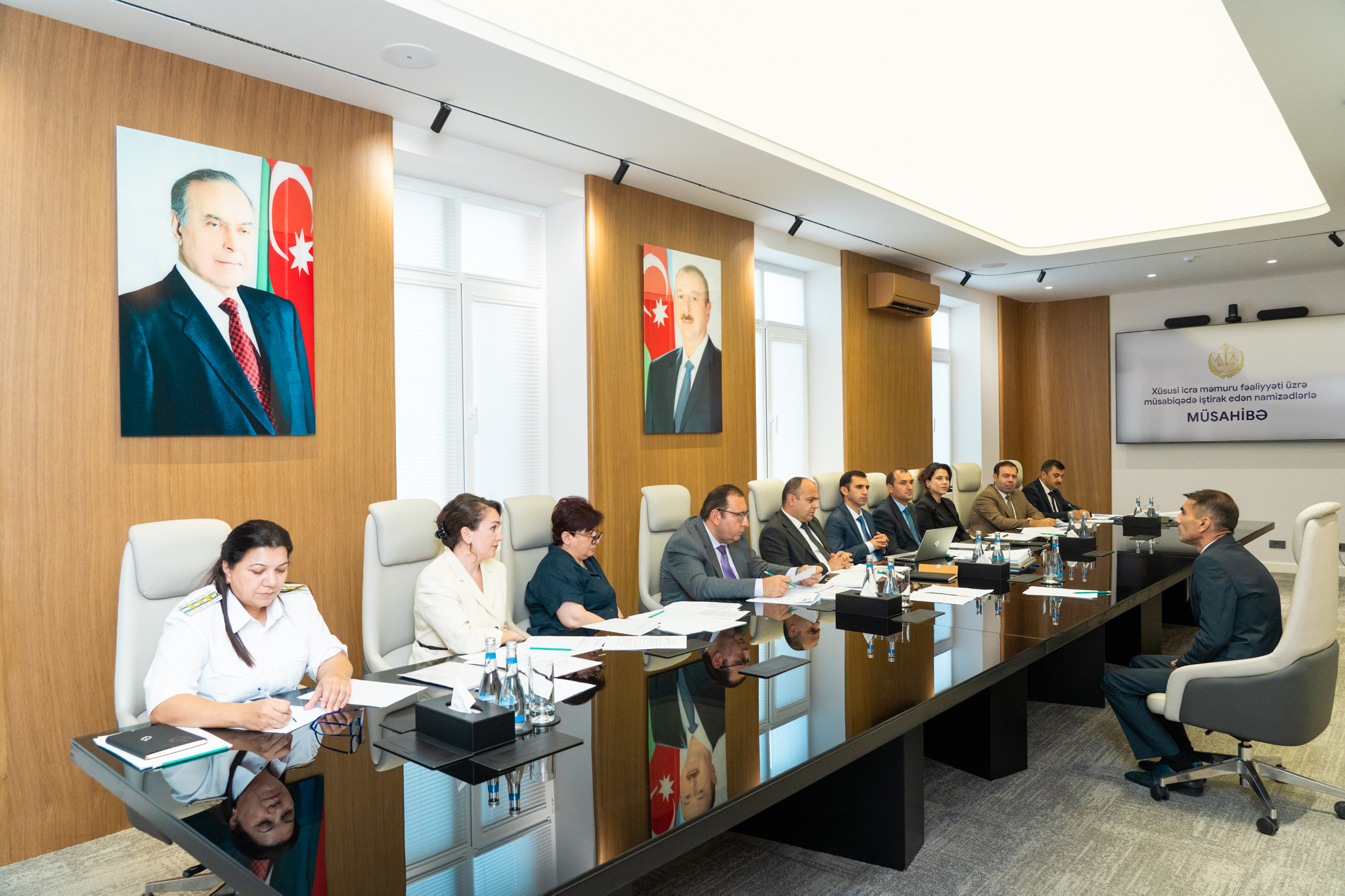 Xüsusi icra məmuru fəaliyyəti ilə bağlı müsabiqənin müsahibə mərhələsində uğur qazanmış namizədlər ilkin icbari hazırlığa cəlb olunacaqlar