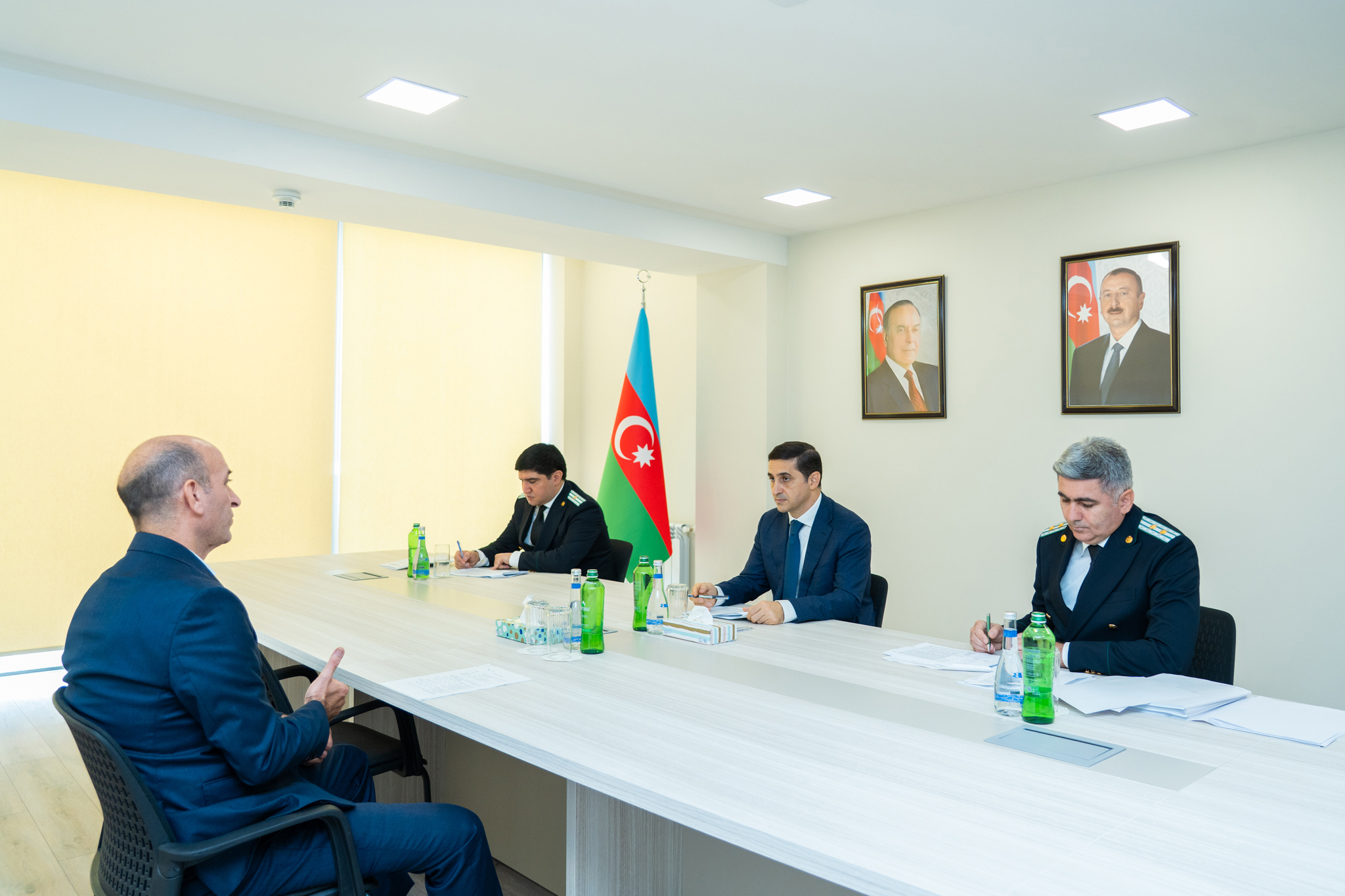 Nazir Fərid Əhmədov Xankəndi şəhərində vətəndaşları qəbul edib