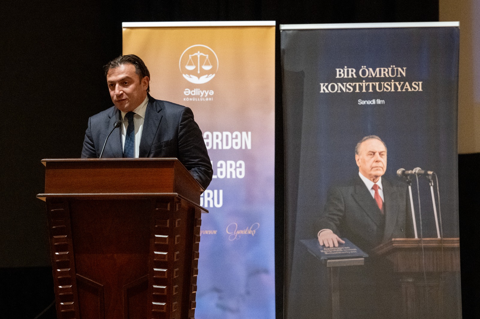 “Bir Ömrün Konstitusiyası” sənədli filminin Bakı və Naxçıvanda təqdimat mərasimləri keçirilib