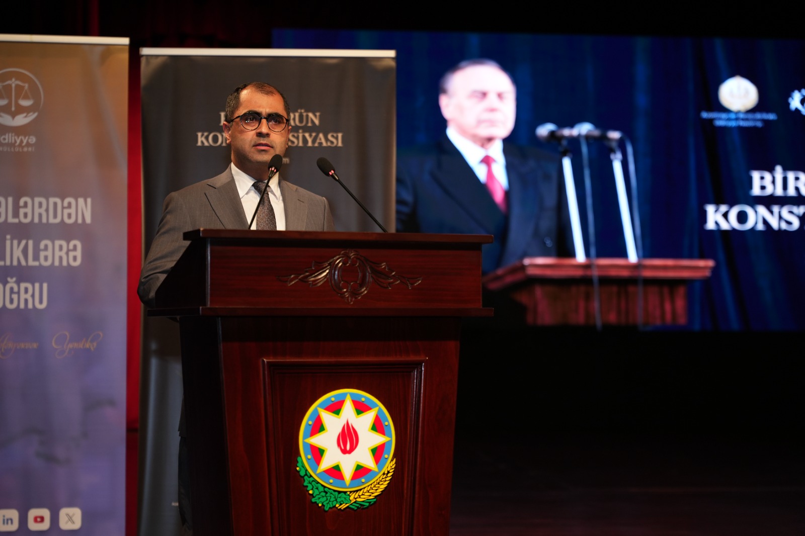 “Bir Ömrün Konstitusiyası” sənədli filminin Bakı və Naxçıvanda təqdimat mərasimləri keçirilib