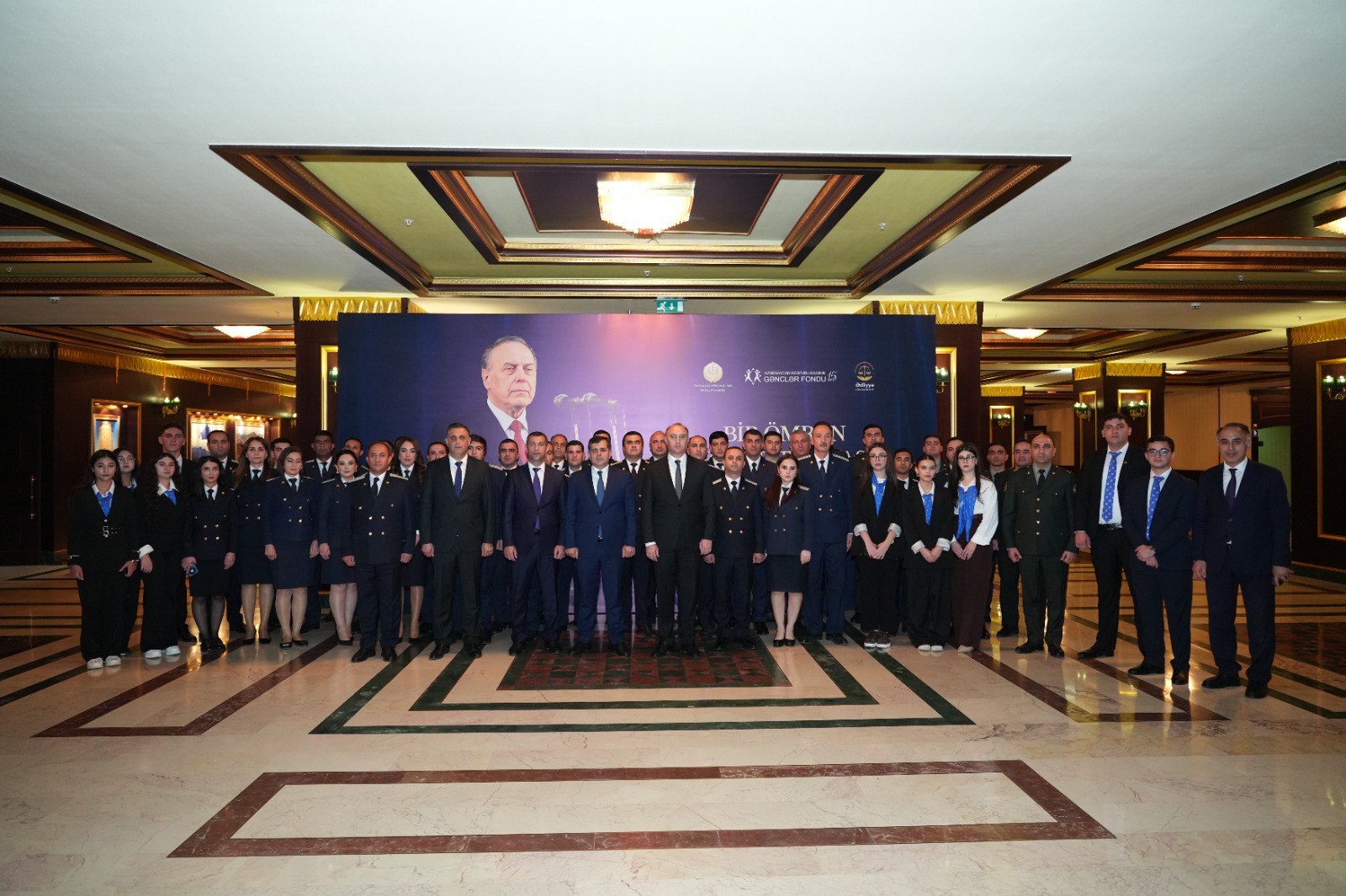 “Bir Ömrün Konstitusiyası” sənədli filminin Bakı və Naxçıvanda təqdimat mərasimləri keçirilib