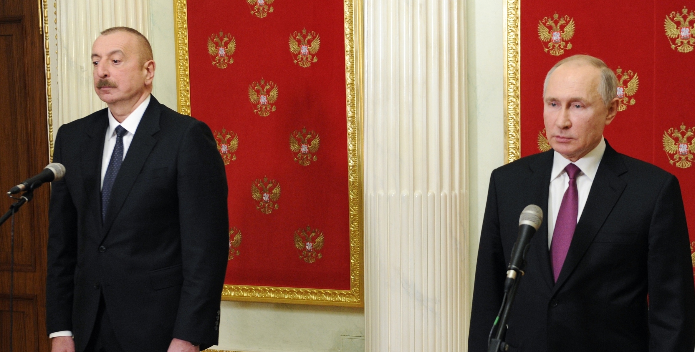 Rusiya Prezidenti, Azərbaycan Prezidenti və Ermənistanın baş naziri mətbuata bəyanatla çıxış ediblər